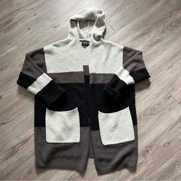 🔥SALE - any 4/$20. C’est Moi Oversized Hooded Fuzzy Cardigan - Picture 1 of 5